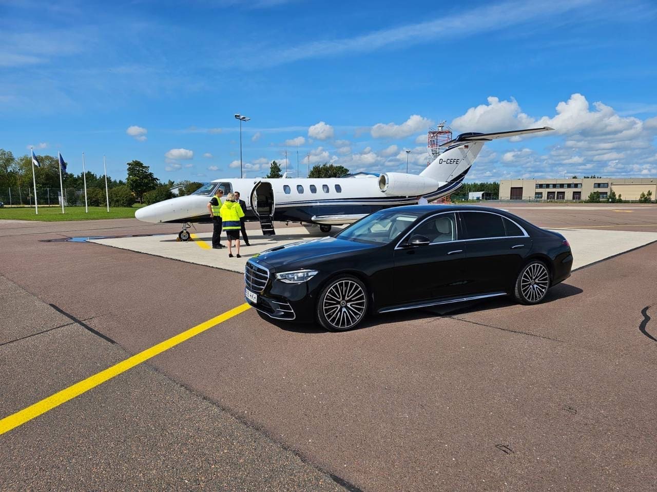 Private chauffeur and Business class car in Helsinki and Tallinn by IBG Travel Private chauffeur and Business class car in Helsinki and Tallinn by IBG Travel